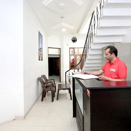 Oyo 8105 Royale Guest House Ludhiana Eksteriør billede