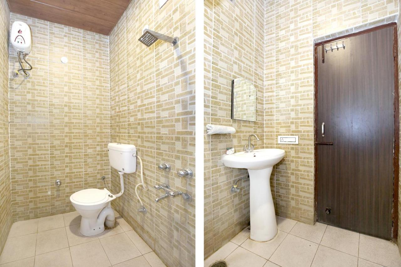 Oyo 8105 Royale Guest House Ludhiana Eksteriør billede